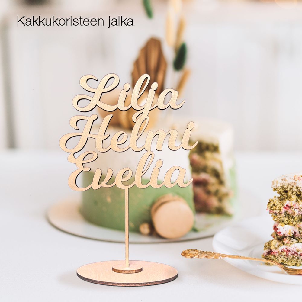 Lyyra tai IB-lyyra kakkukoriste tekstillä