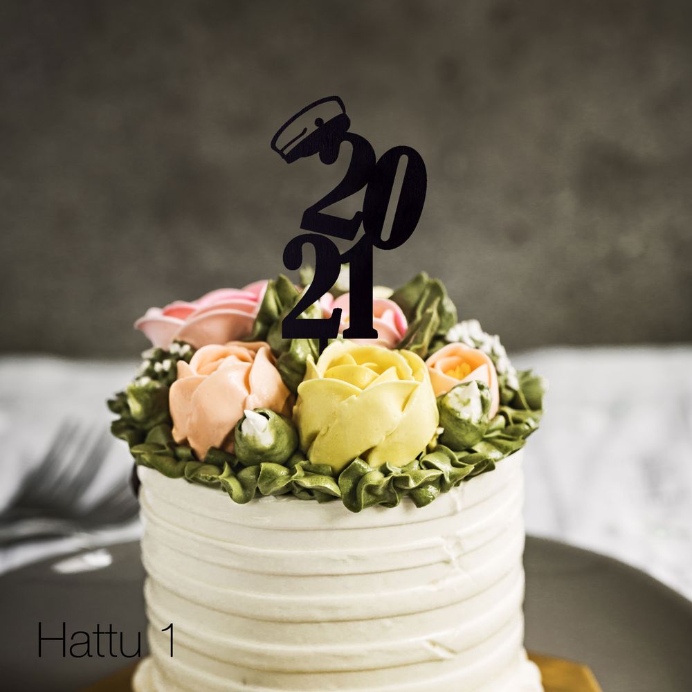Vuosilukukoriste hatulla tai ilman